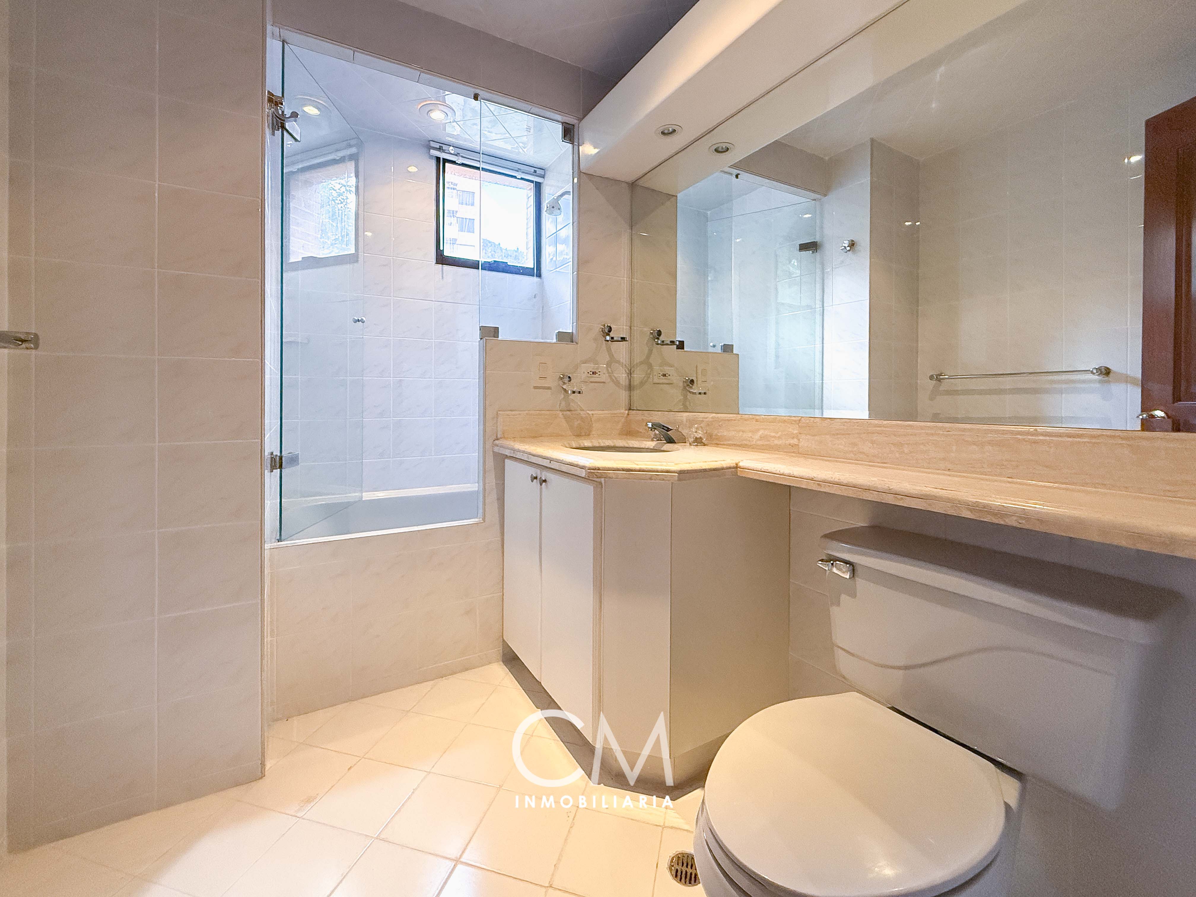 Apartamento en venta en Los Rosales, Bogotá · foto 18 de 22
