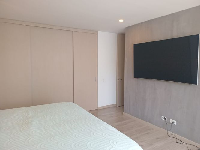 Apartamento de 2 alcobas en venta en El Poblado, Medellín, 122 m² · foto 11 de 18