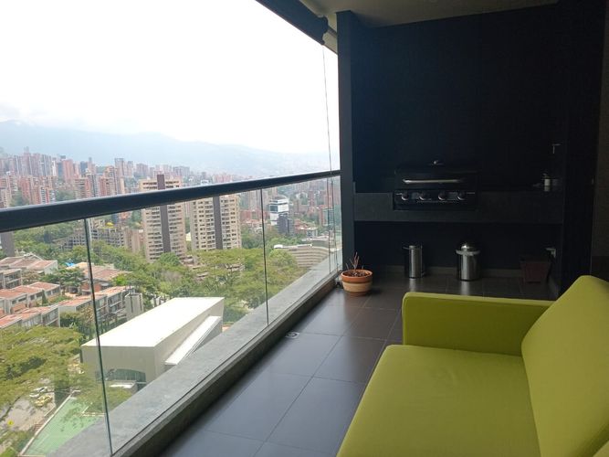 Apartamento de 2 alcobas en venta en El Poblado, Medellín, 122 m² · foto 18 de 18