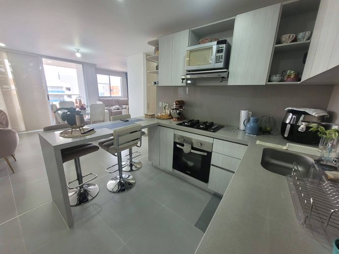 Apartamento de 2 alcobas en venta en Cristales, Cali, 102 m² · foto 2 de 20