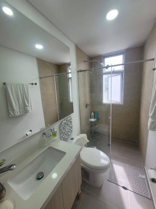Apartamento de 2 alcobas en venta en Cristales, Cali, 102 m² · foto 13 de 20
