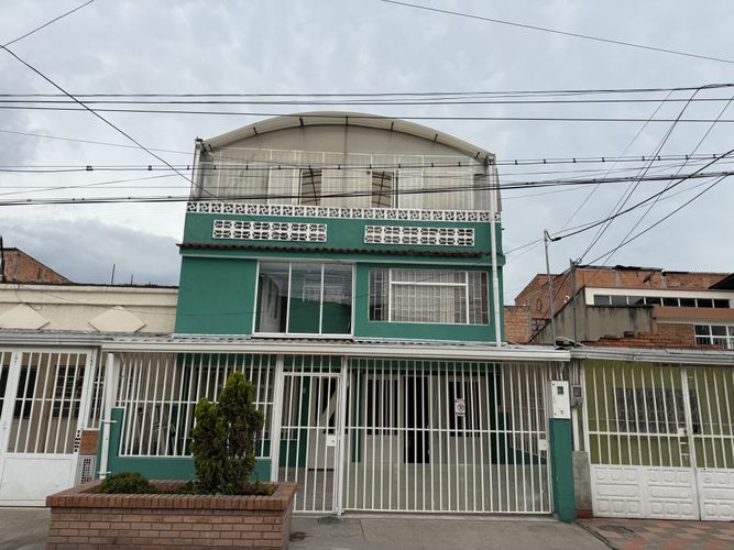 Casa de 8 alcobas en venta en Horizonte, Madrid, 300 m² · foto 6 de 24