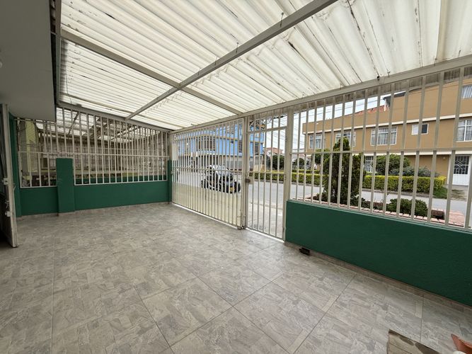 Casa de 8 alcobas en venta en Horizonte, Madrid, 300 m² · foto 8 de 24