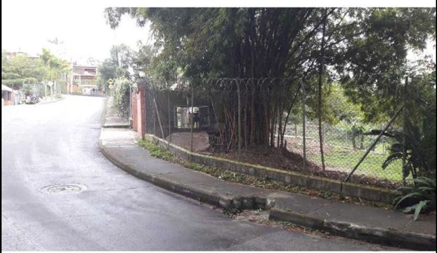 Casa de 3 alcobas en venta en La Sebastiana, Envigado, 724 m² · foto 20 de 22