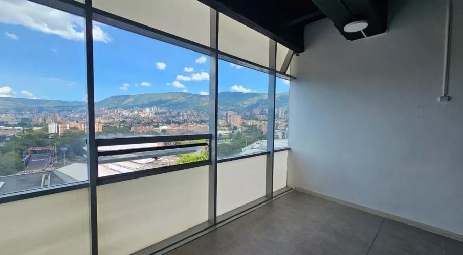 Oficina en venta en Urbanizacion Milan Condominio Iv, Envigado, 37 m² · foto 2 de 6