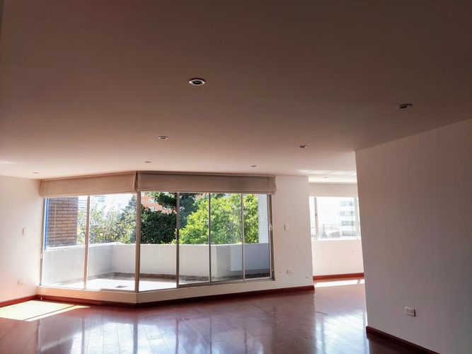 Apartamento en venta en San Martin, Bogotá · foto 8 de 24