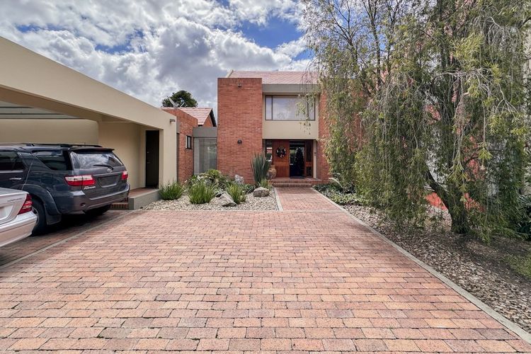 Casa de 4 alcobas en venta en Guaymaral, Bogotá, 406 m² · foto 17 de 24