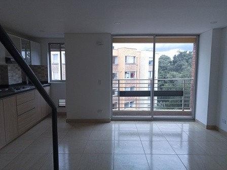 Apartamento en venta en Engativá, Bogotá · foto 2 de 24