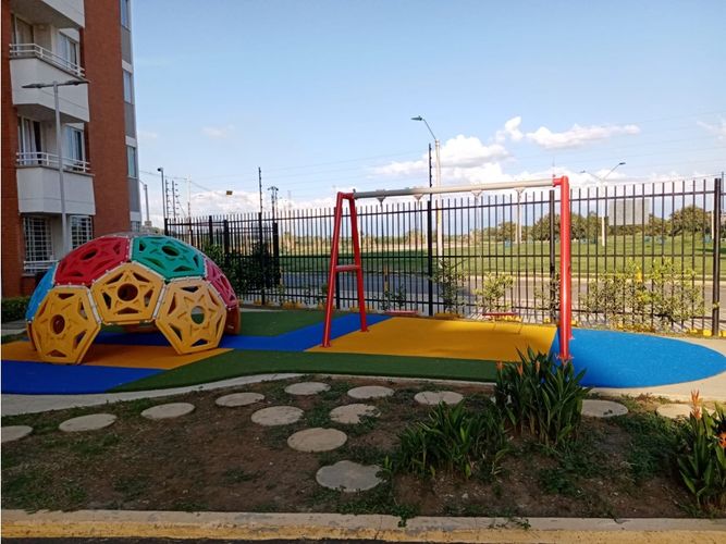 Apartamento de 2 alcobas en venta en Bochalema, Cali, 65 m² · foto 2 de 19