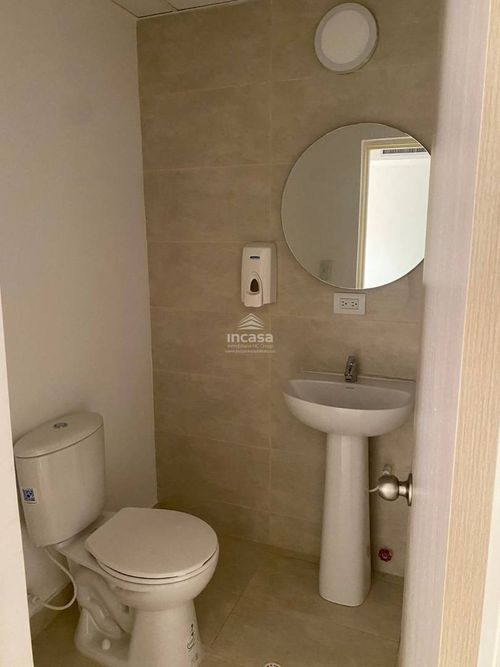 Edificio en venta en Centenario, Cali, 891 m² · foto 8 de 13