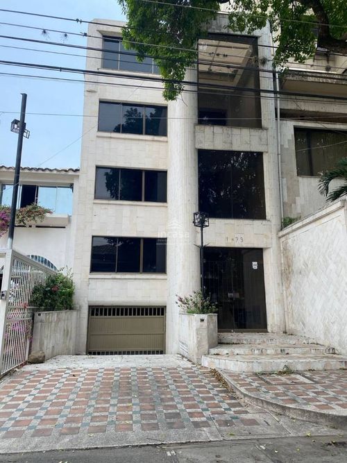 Edificio en venta en Centenario, Cali, 891 m² · foto 12 de 13