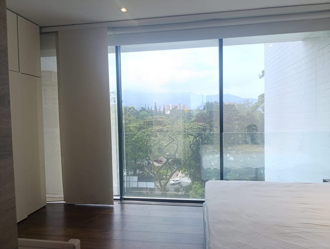 Apartamento de 2 alcobas en arriendo en El Poblado, Medellín, 120 m² · foto 12 de 18