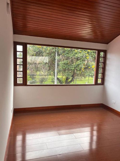Casa de 3 alcobas en venta en Los Cedros, Bogotá, 218 m² · foto 4 de 14