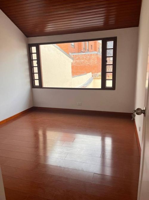 Casa de 3 alcobas en venta en Los Cedros, Bogotá, 218 m² · foto 5 de 14
