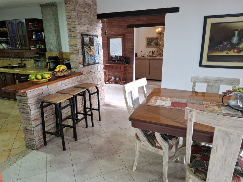 3BR House in Camino Verde (475 m²) for Sale - 3