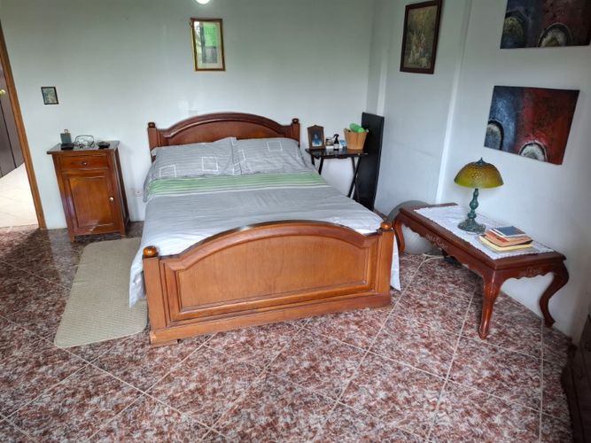 Casa de 3 alcobas en venta en El Chingui, Envigado, 475 m² · foto 10 de 24