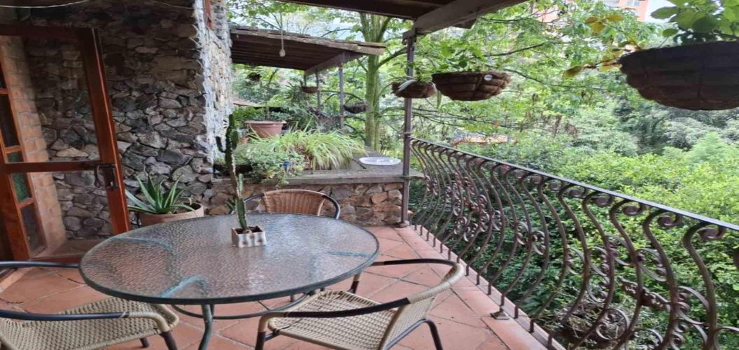 Casa de 3 alcobas en venta en El Chingui, Envigado, 475 m² · foto 20 de 24