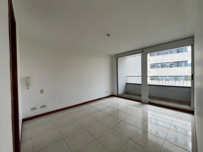 Apartamento de 3 alcobas en arriendo en El Poblado, Medellín, 112 m² · foto 2 de 16
