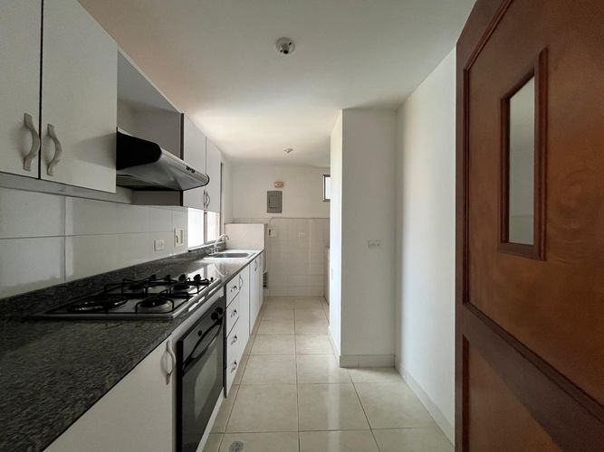 Apartamento de 3 alcobas en arriendo en El Poblado, Medellín, 112 m² · foto 5 de 16