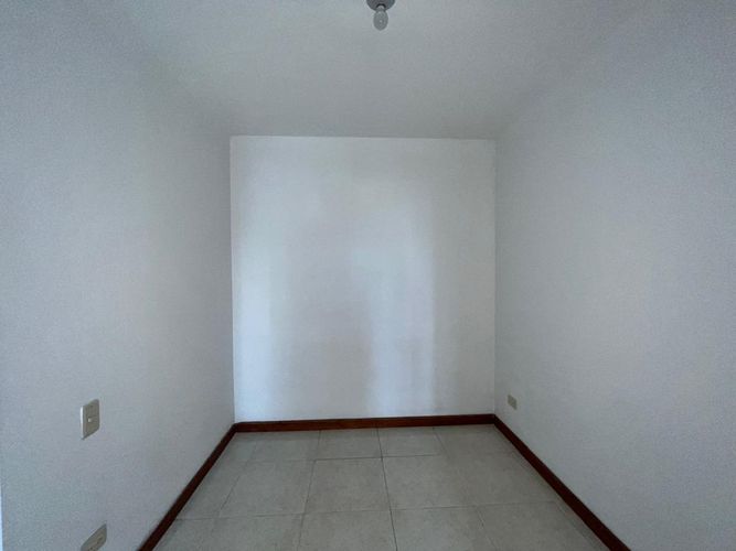 Apartamento de 3 alcobas en arriendo en El Poblado, Medellín, 112 m² · foto 9 de 16