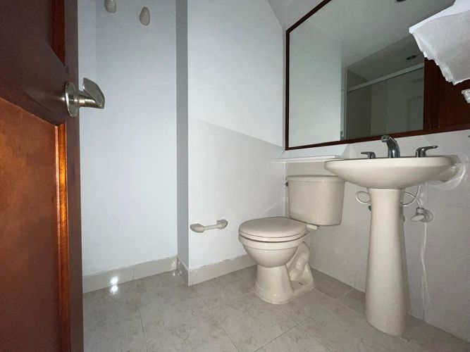 Apartamento de 3 alcobas en arriendo en El Poblado, Medellín, 112 m² · foto 13 de 16