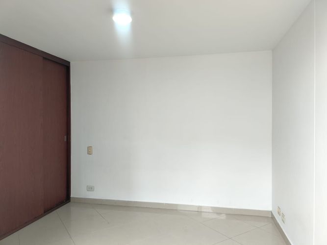 Apartamento de 3 alcobas en arriendo en El Poblado, Medellín, 83 m² · foto 10 de 15