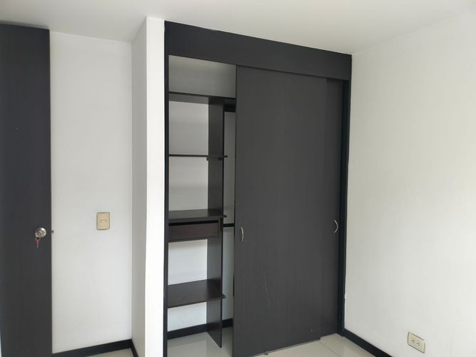 Apartamento de 3 alcobas en arriendo en El Poblado, Medellín, 74 m² · foto 10 de 17