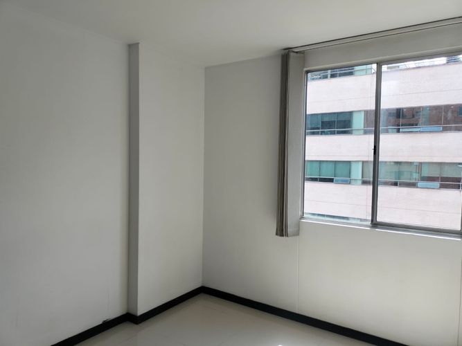 Apartamento de 3 alcobas en arriendo en El Poblado, Medellín, 74 m² · foto 14 de 17