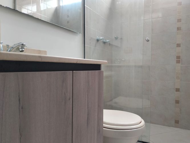 Apartamento de 3 alcobas en arriendo en El Poblado, Medellín, 74 m² · foto 16 de 17