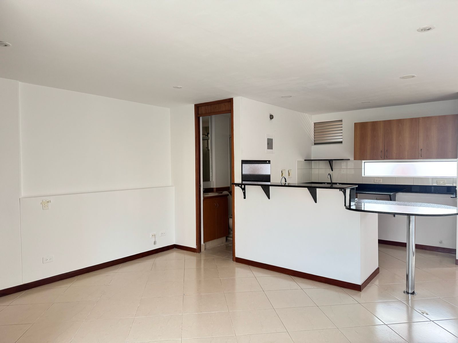 Apartamento en arriendo en El Poblado, Medellín · foto 2 de 11
