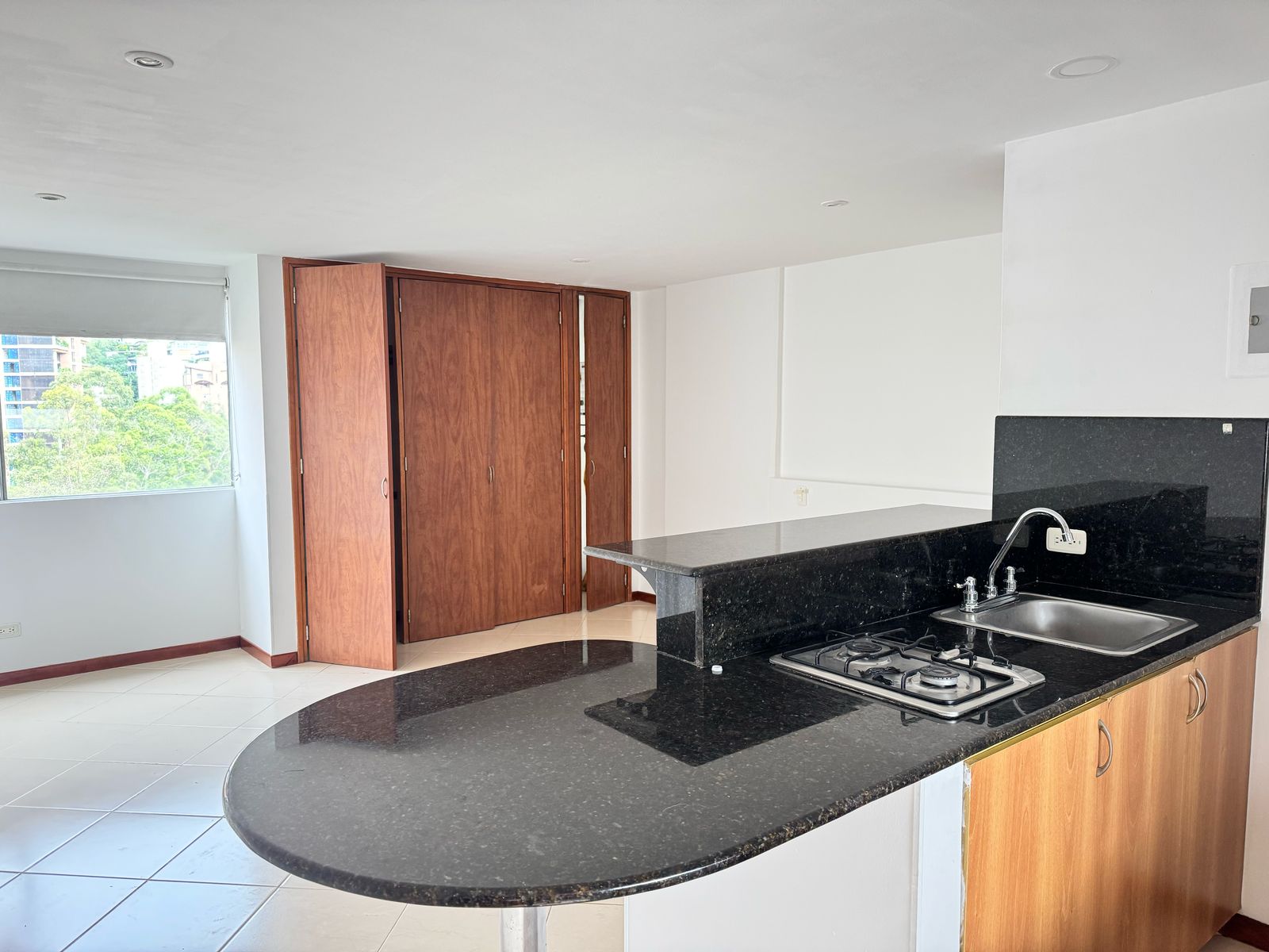 Apartamento en arriendo en El Poblado, Medellín · foto 4 de 11