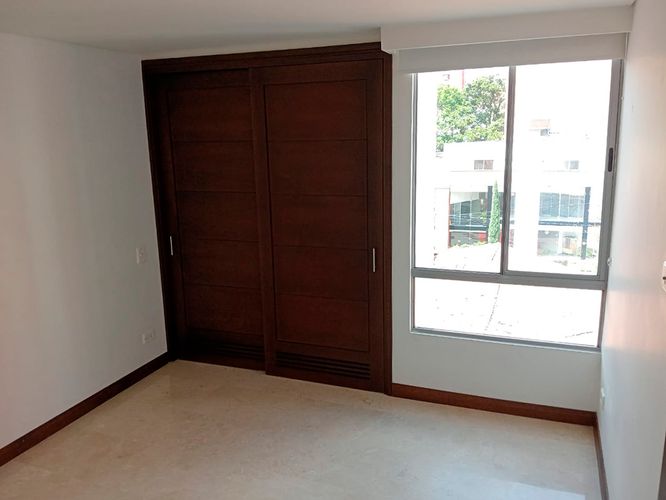 Apartamento de 3 alcobas en arriendo en Laureles, Medellín, 104 m² · foto 9 de 18
