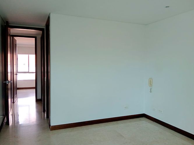 Apartamento de 3 alcobas en arriendo en Laureles, Medellín, 104 m² · foto 12 de 18