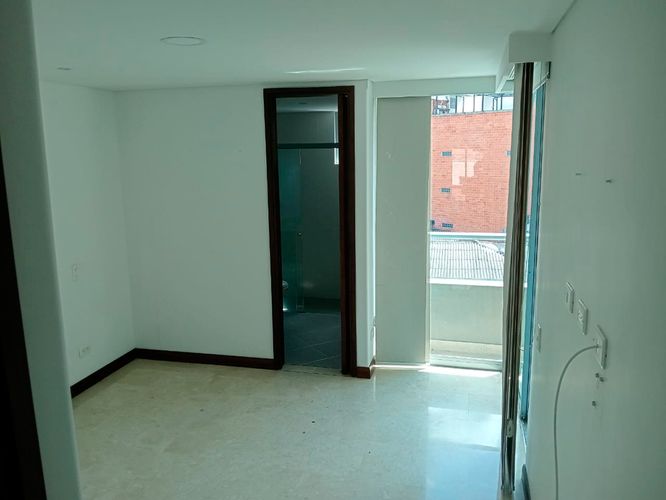 Apartamento de 3 alcobas en arriendo en Laureles, Medellín, 104 m² · foto 14 de 18