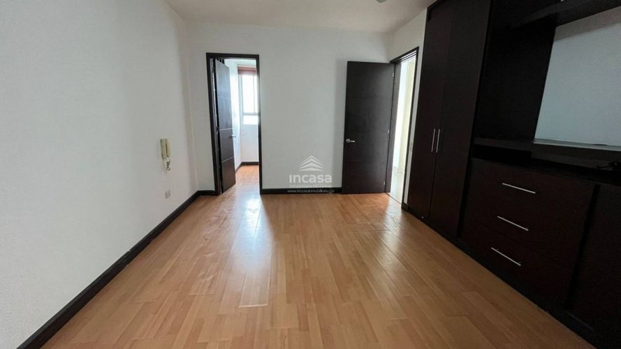 Apartamento de 1 alcoba en venta en Juanambu, Cali, 81 m² · foto 8 de 11