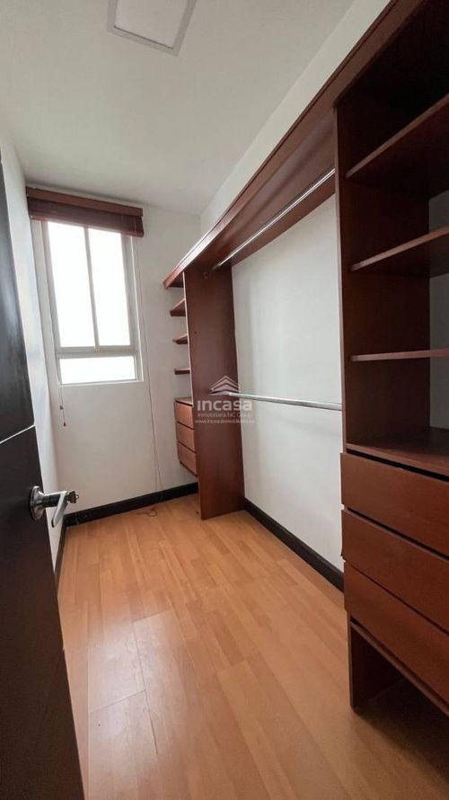 Apartamento de 1 alcoba en venta en Juanambu, Cali, 81 m² · foto 9 de 11