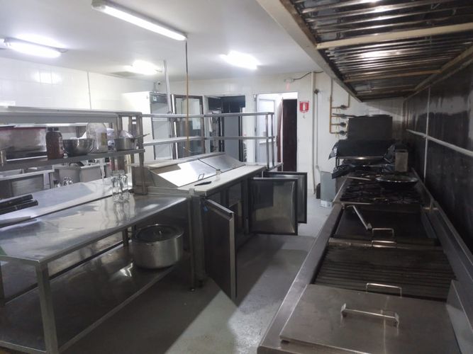 Local en arriendo en El Poblado, Medellín, 550 m² · foto 3 de 19