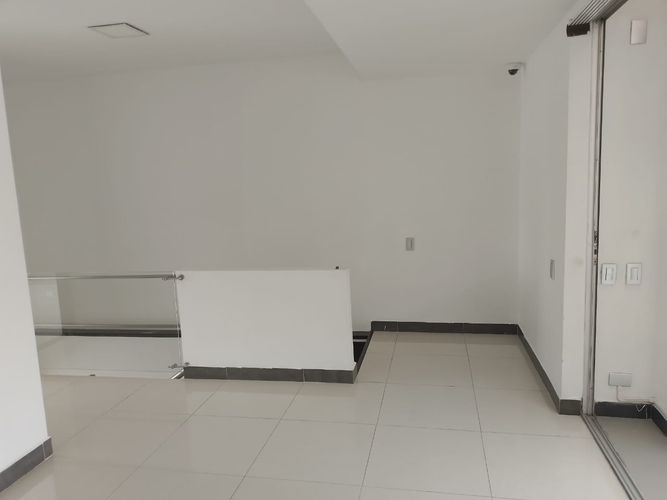 Apartamento de 3 alcobas en arriendo en Laureles, Medellín, 184 m² · foto 5 de 20