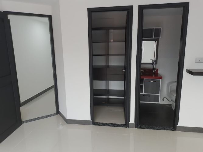 Apartamento de 3 alcobas en arriendo en Laureles, Medellín, 184 m² · foto 12 de 20