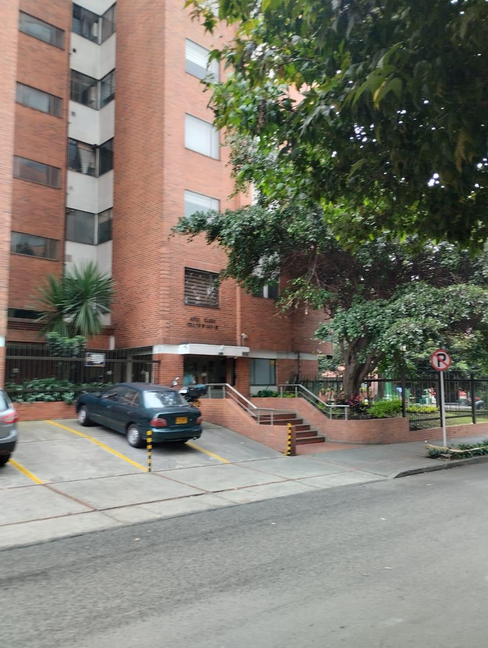 Apartamento en venta en Cedro Golf, Bogotá · foto 3 de 22