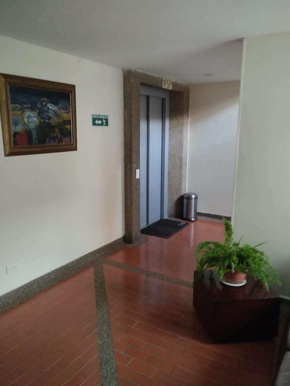 Apartamento en venta en Cedro Golf, Bogotá · foto 8 de 22