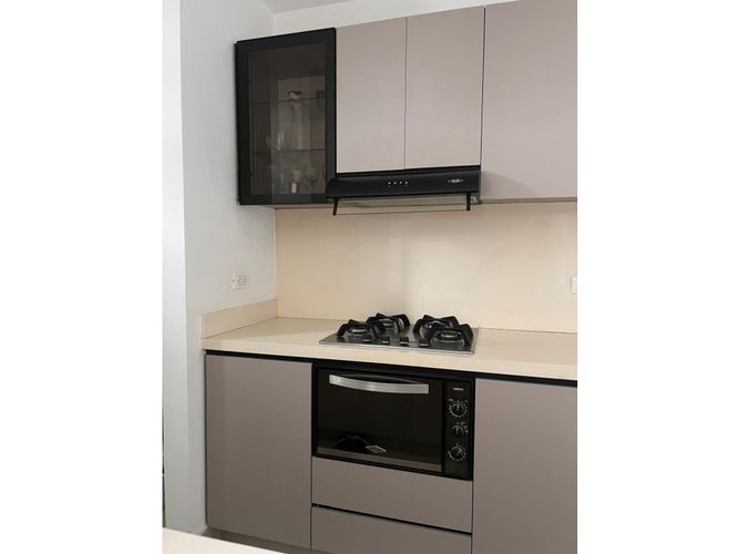 Apartamento de 1 alcoba en venta en El Ingenio, Cali, 62 m² · foto 2 de 18