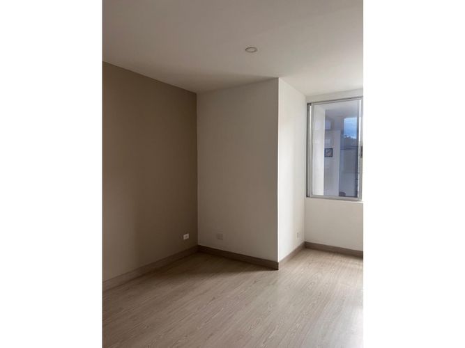 Apartamento de 1 alcoba en venta en El Ingenio, Cali, 62 m² · foto 3 de 18