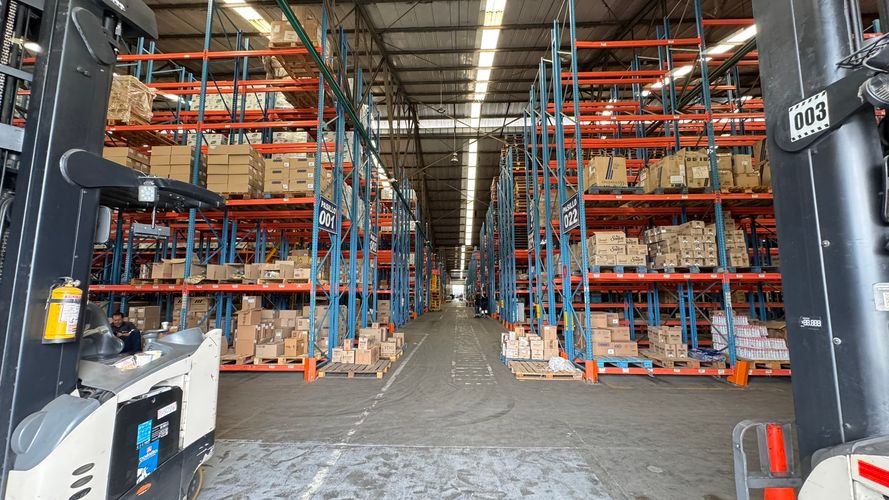 Bodega en arriendo en Salomia, Cali · foto 18 de 24