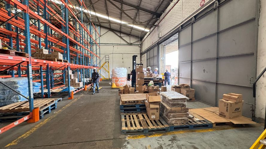 Bodega en arriendo en Salomia, Cali · foto 21 de 24