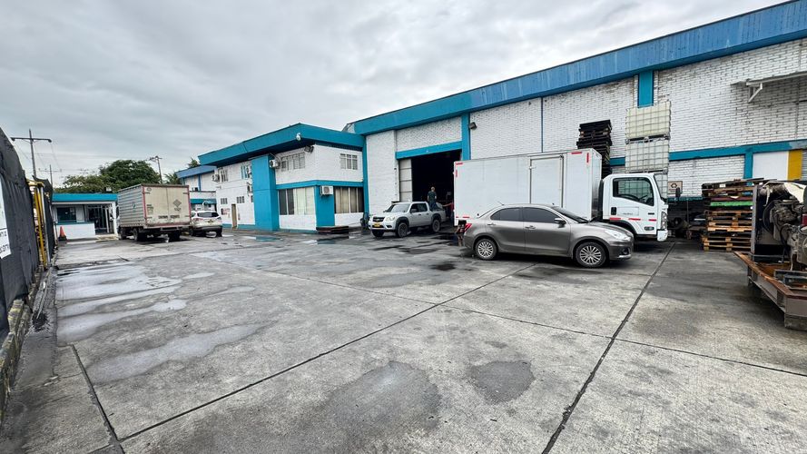 Bodega en arriendo en Salomia, Cali · foto 22 de 24