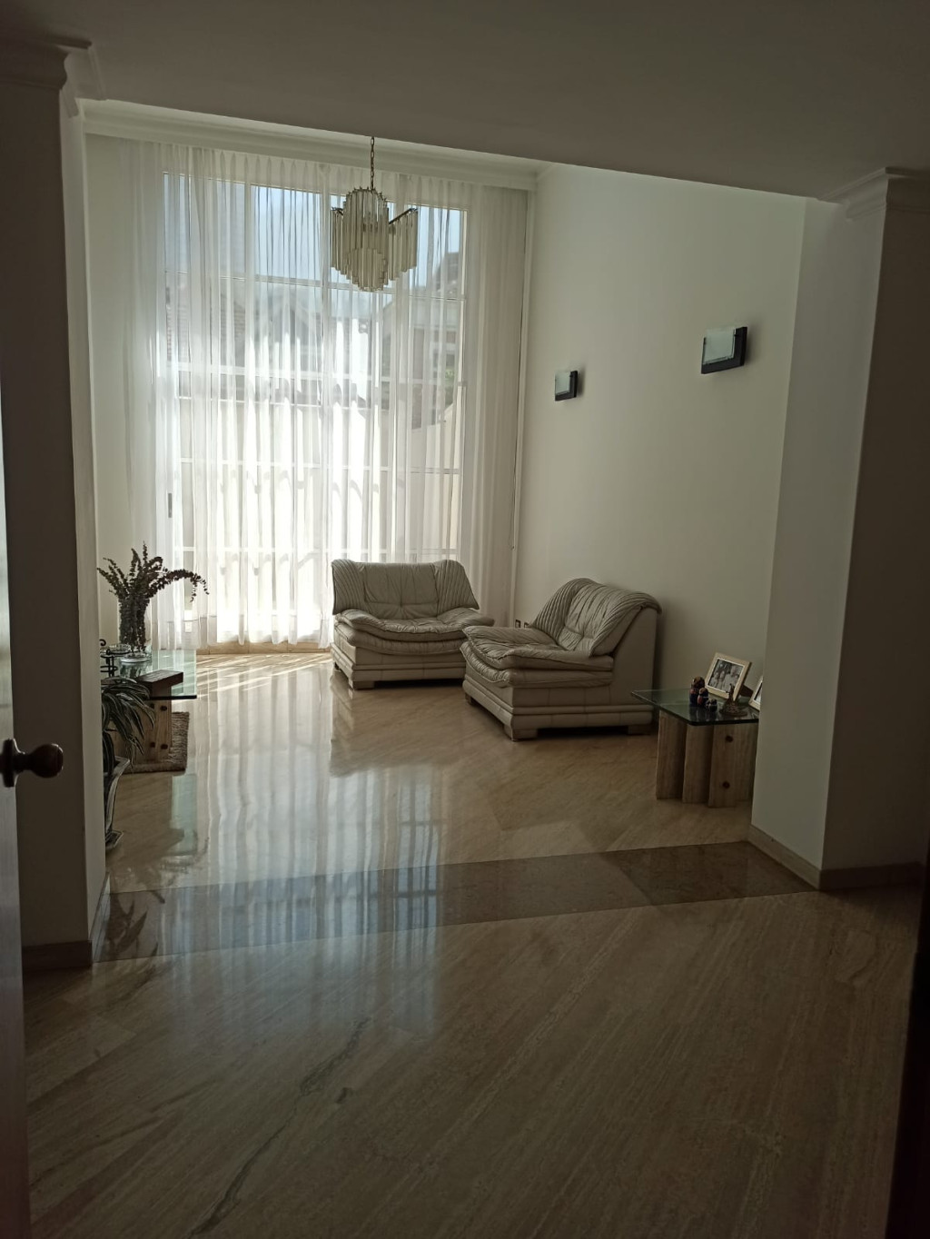 Casa en venta en Altos del poblado, Medellín [No disponible] 3