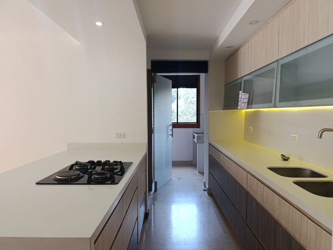 Apartamento de 3 alcobas en arriendo en Los Balsos, Medellín, 130 m² · foto 6 de 19