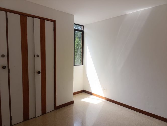 Apartamento de 3 alcobas en arriendo en Los Balsos, Medellín, 130 m² · foto 14 de 19