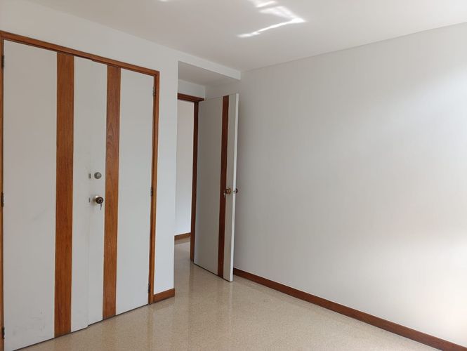 Apartamento de 3 alcobas en arriendo en Los Balsos, Medellín, 130 m² · foto 16 de 19